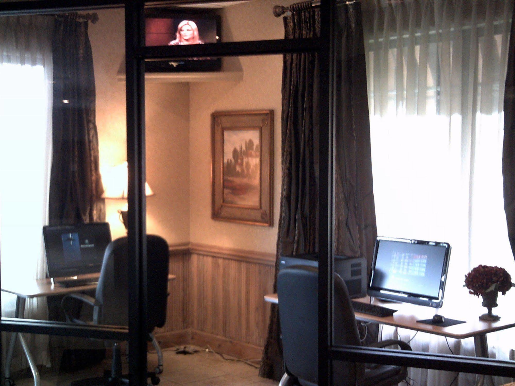 Northwest Inn Woodward ภายนอก รูปภาพ